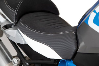 BMW R1250GS incl. Adventure (19-23) Isotta Comfort Riders Seat with Prostate Channel - Lowered / Black/White/Red/Blue - HP