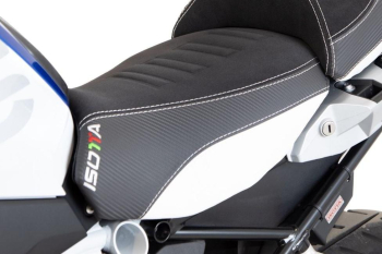 BMW R1250GS incl. Adventure (19-23) Isotta Comfort Riders Seat / Black/White/Red/Blue – HP