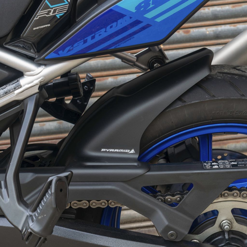 Suzuki V-Strom 800RE (24+) Rear Hugger Matte Black 070800M