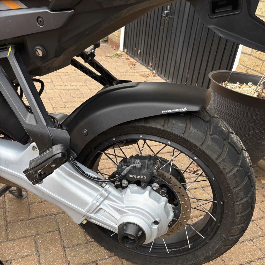 Moto Guzzi V100 Mandello (22+) Rear Hugger Matte Black 078111M