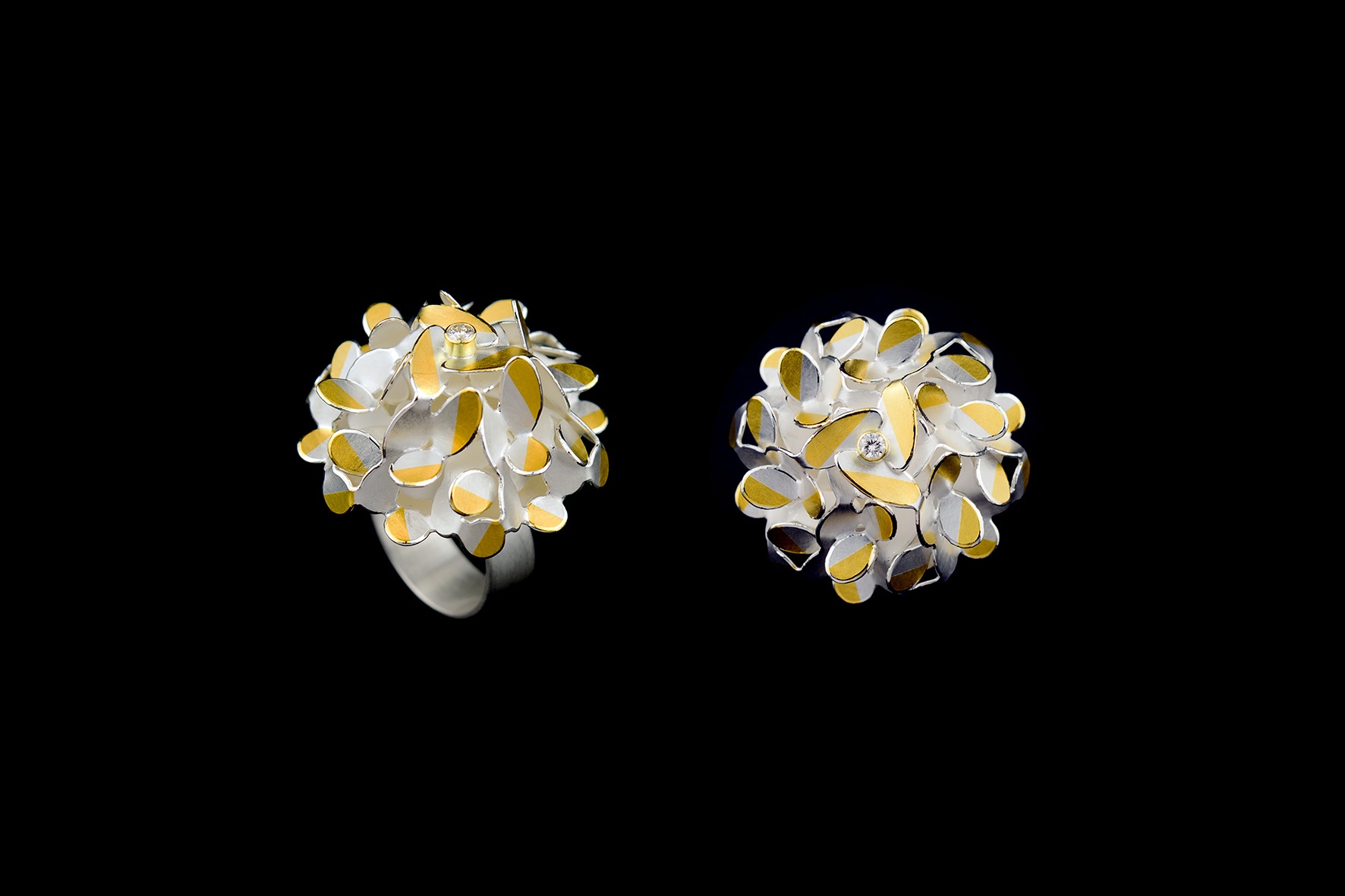 Circular ovals flower ring with diamond