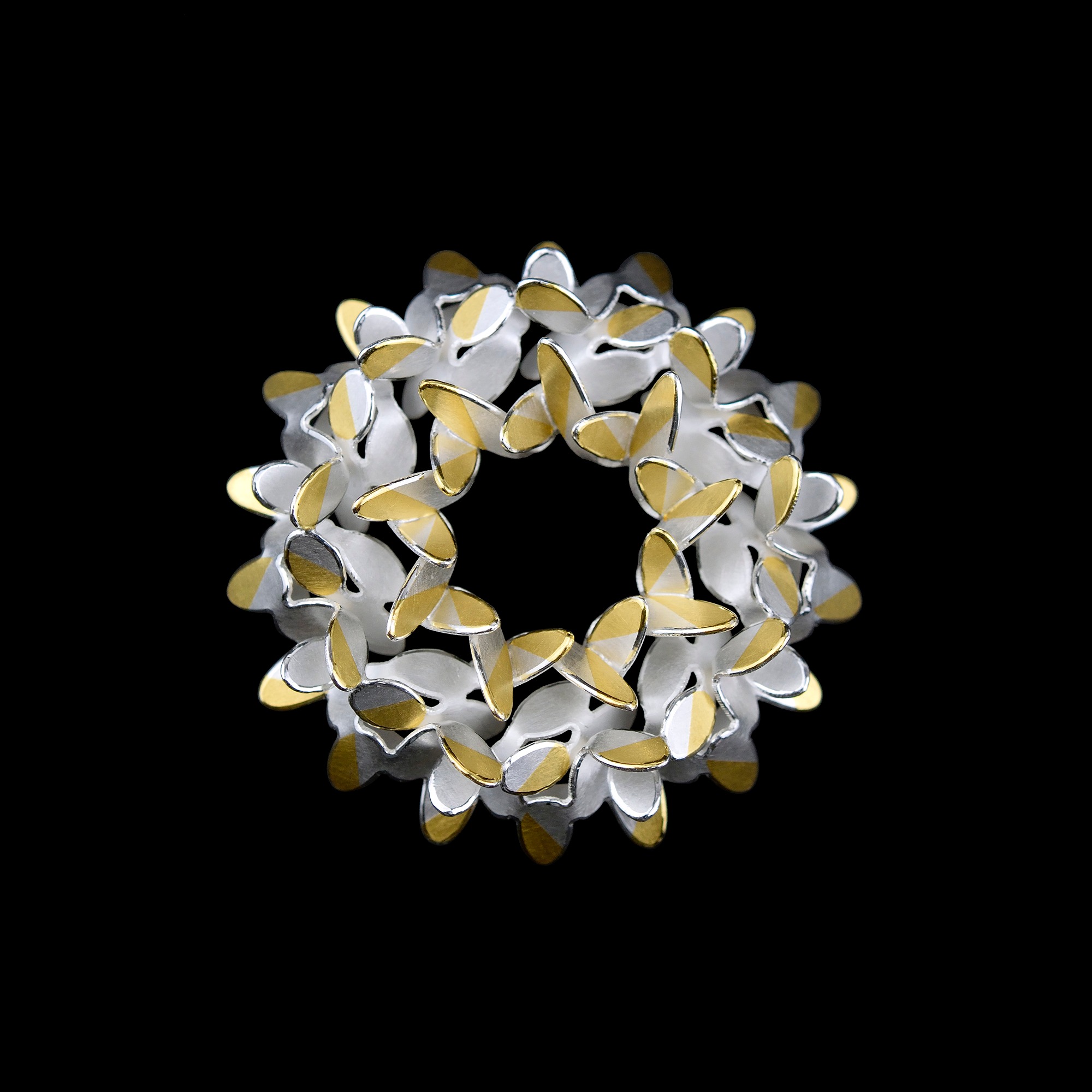 Mini circular oval brooch II