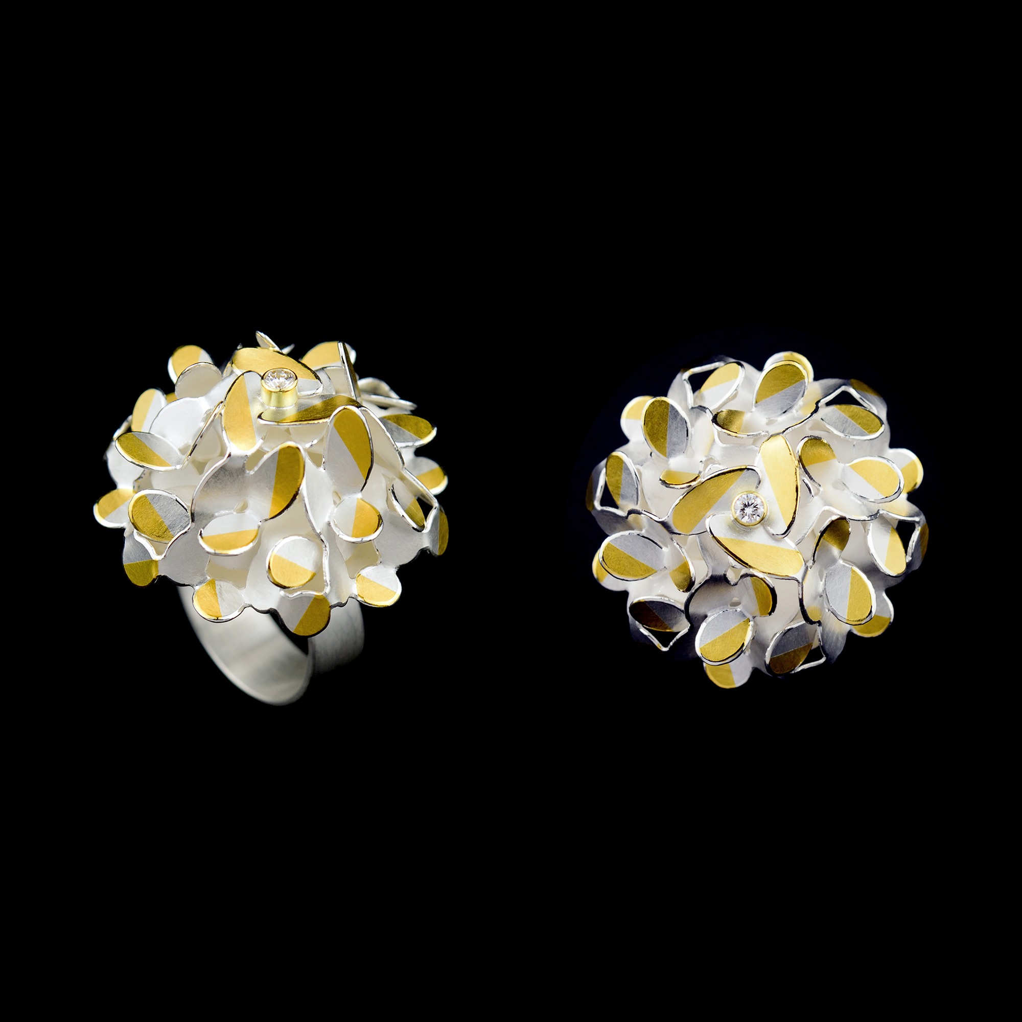 Fower Keumboo ring with diamond