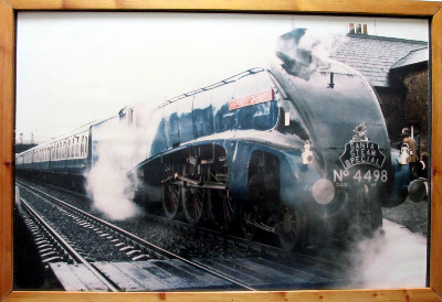 Santa Steam Special hauled by L.N.E.R. Class A4 4498 Sir Nigel Gresley.