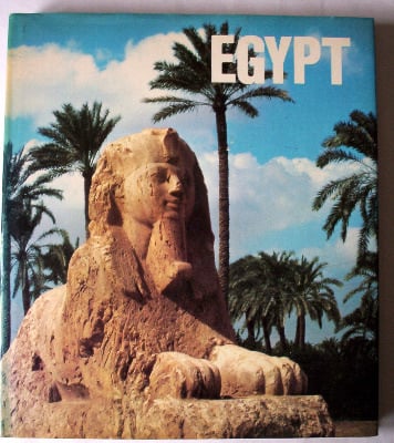 Egypt, by Pierre and Janine Soisson, Crescent Books, 1979. First Edition.