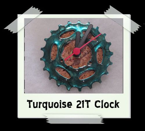 Turquoise 21T Clock