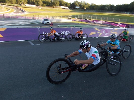 Zanardi in sprint finish