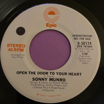 Sonny Munro-Open the door to your heart-Epic Demo E+