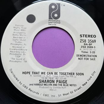 Sharon Paige-Hope that we can be together soon-PIR WD E+