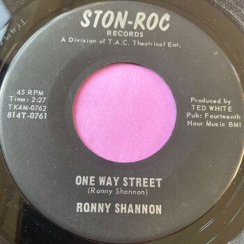 Ronny Shannon-One way street-Ston-Roc E+