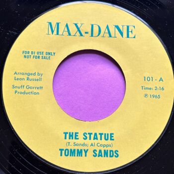 Tommy Sands-The statue-Max-dane R E+
