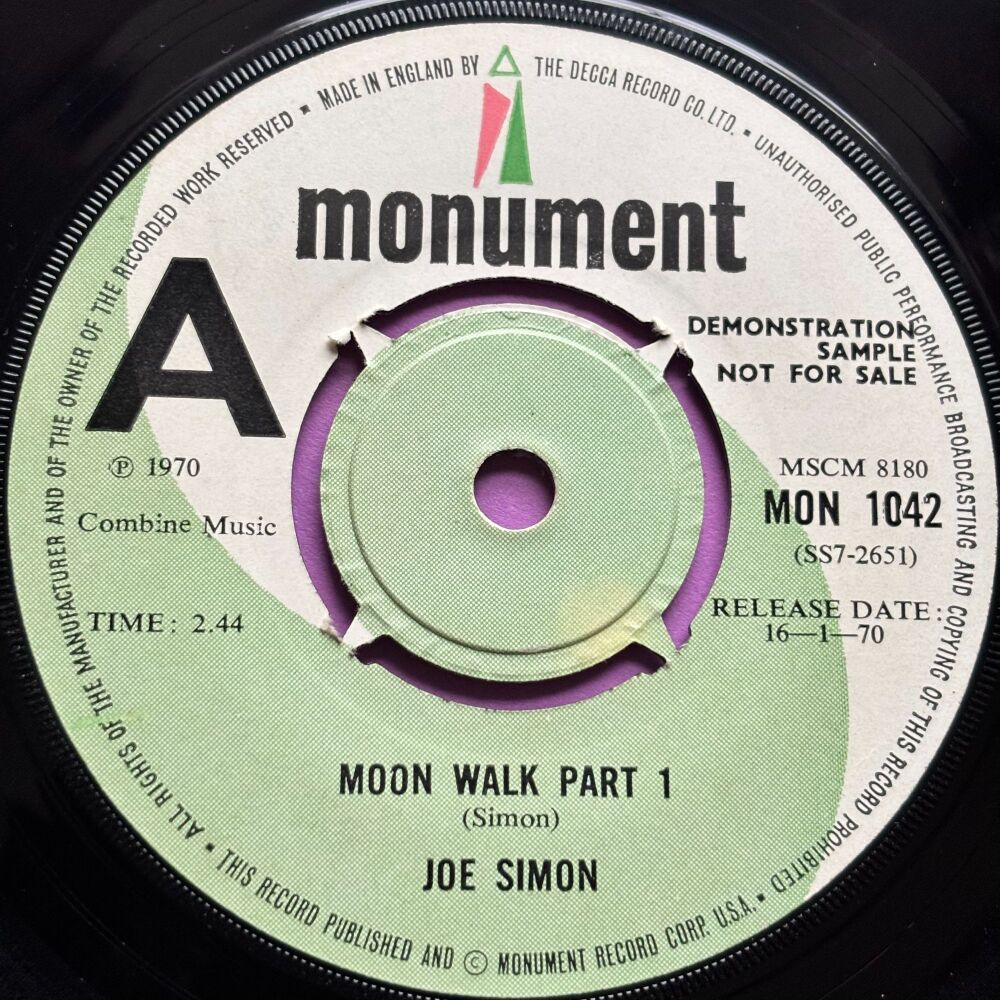 Joe Simon-Moon walk-UK  Monument Demo E+