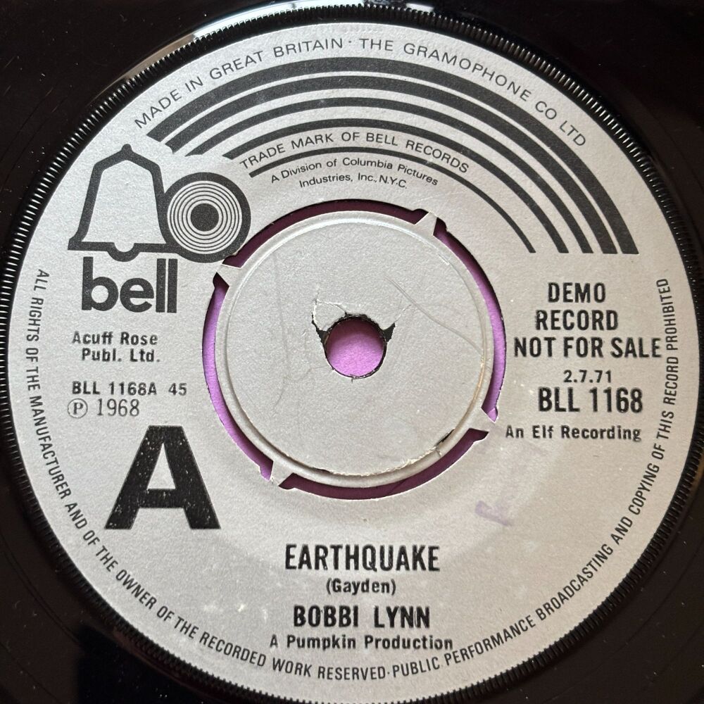 Bobbi Lynn-Earthquake-UK Bell M-