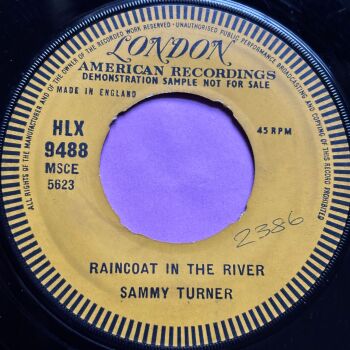 Sammy Turner-Raincoat in the river-UK London noc vg+