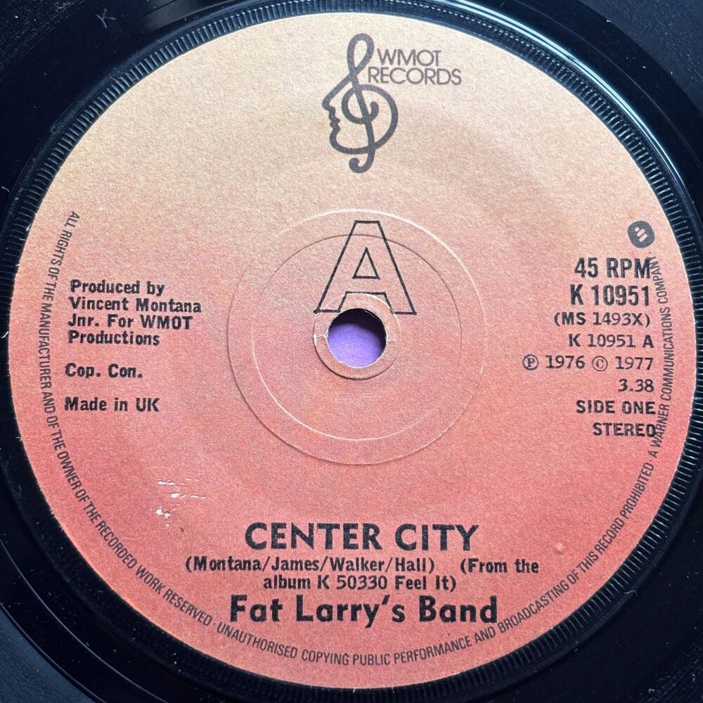 Fat Larry's Band-Center city-UK WMOT E+