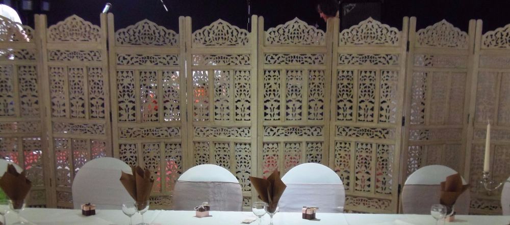 hwh1 top table screen in situ