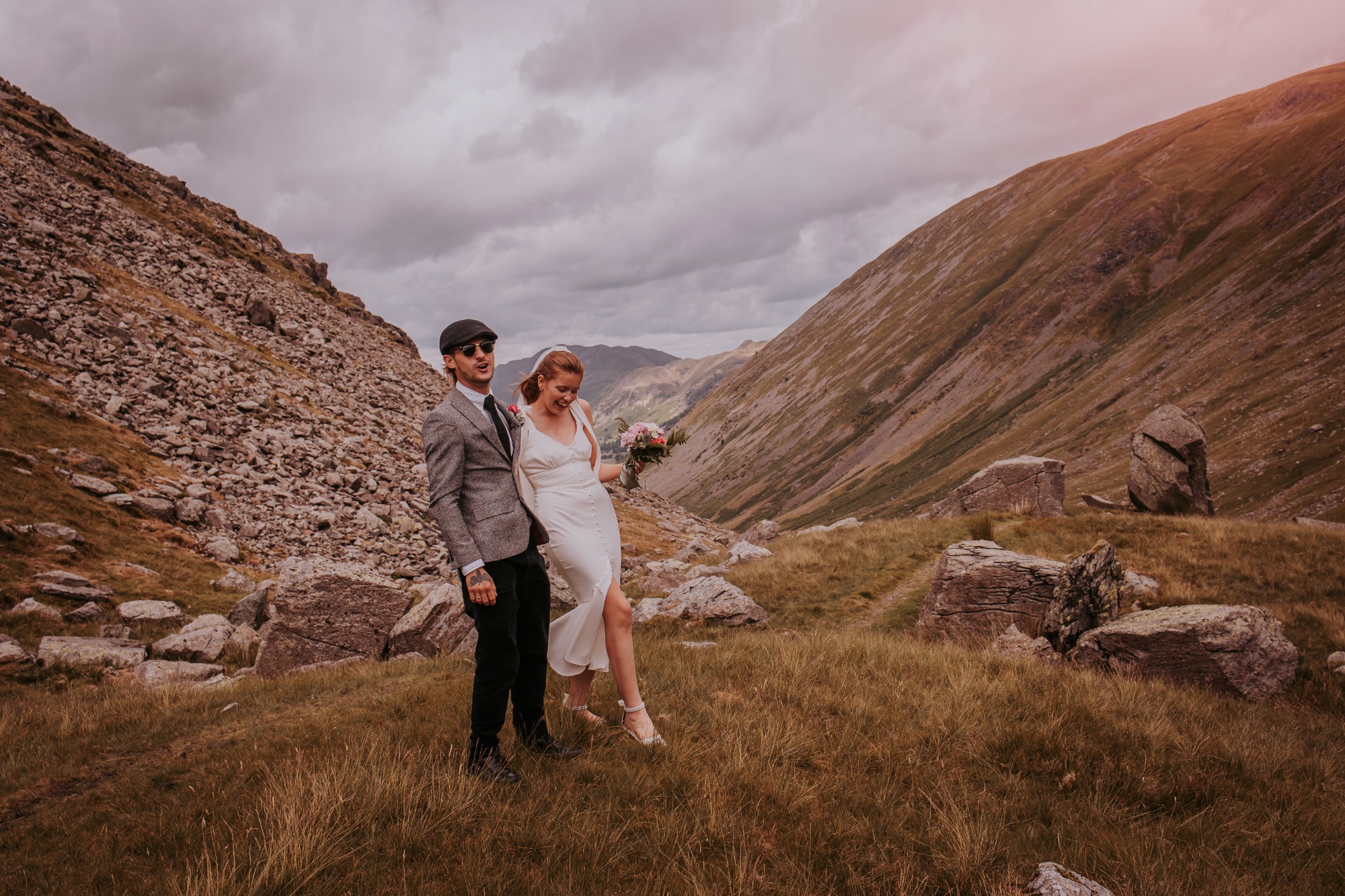 Ullswater elopementportrait on the fells, Middle Dodd, Red Screes, Little Heart Crag