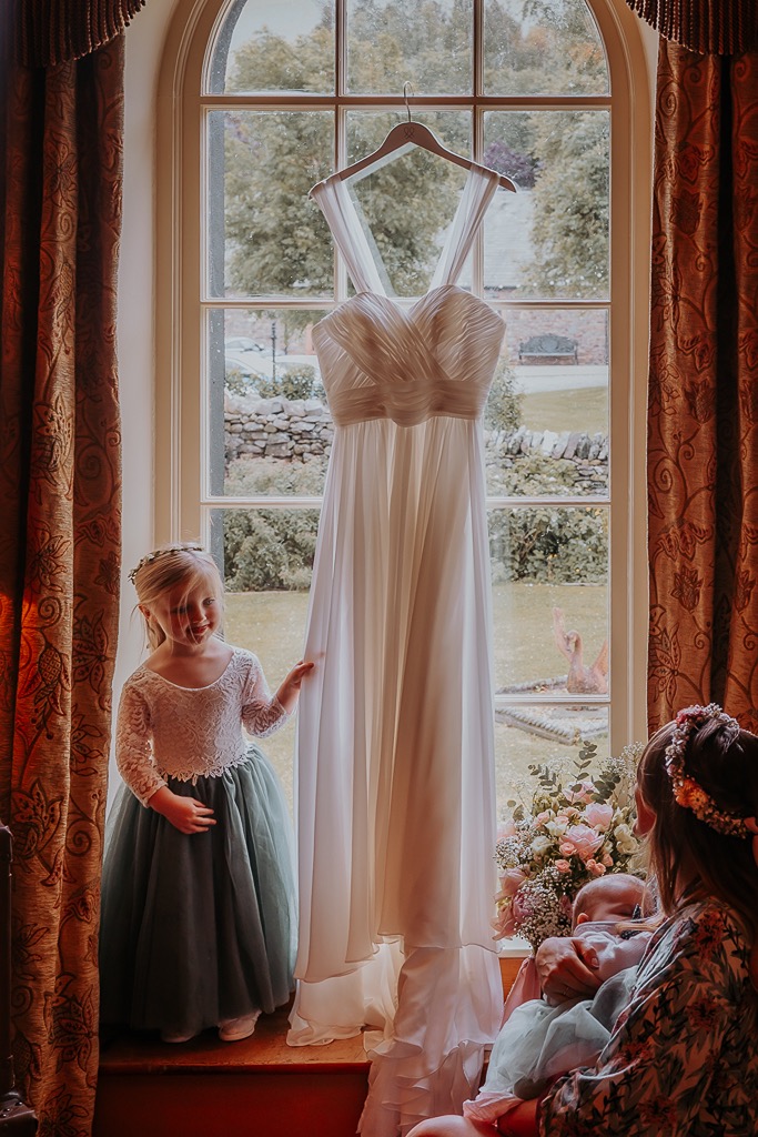 bride being mum during her wedding day preparations