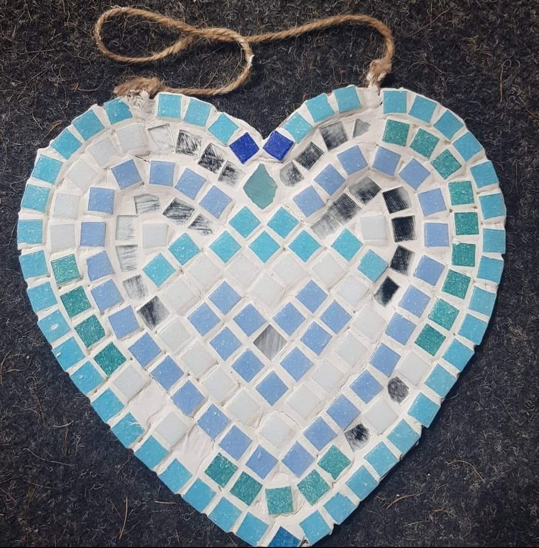 Mosaic heart kit