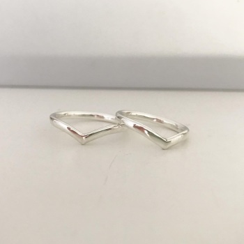 Wishbone ring in sterling silver