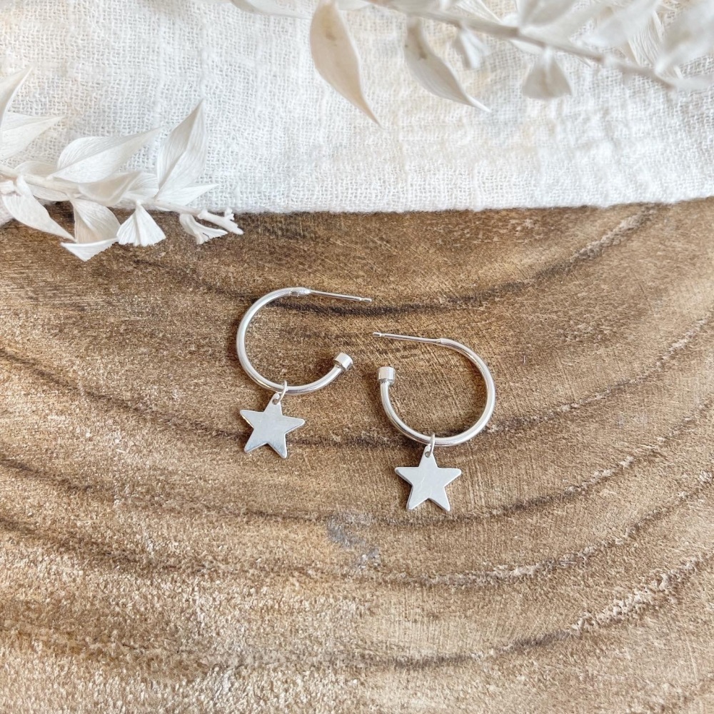 Hoops in silver with larger silver stars