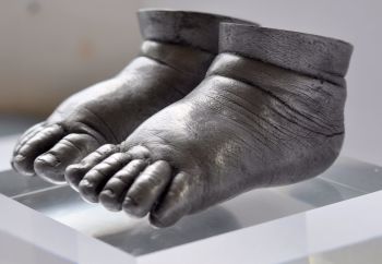 Aluminium resin baby feet