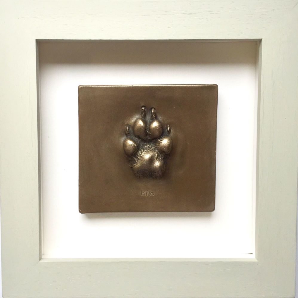 Bronze resin dog paw