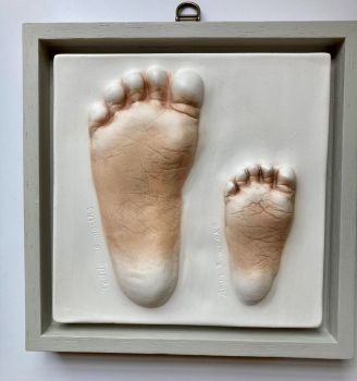 Sibling feet impression