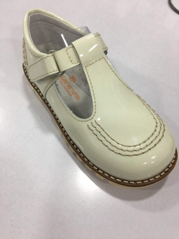 Boys Andanines Cream Patent Shoes