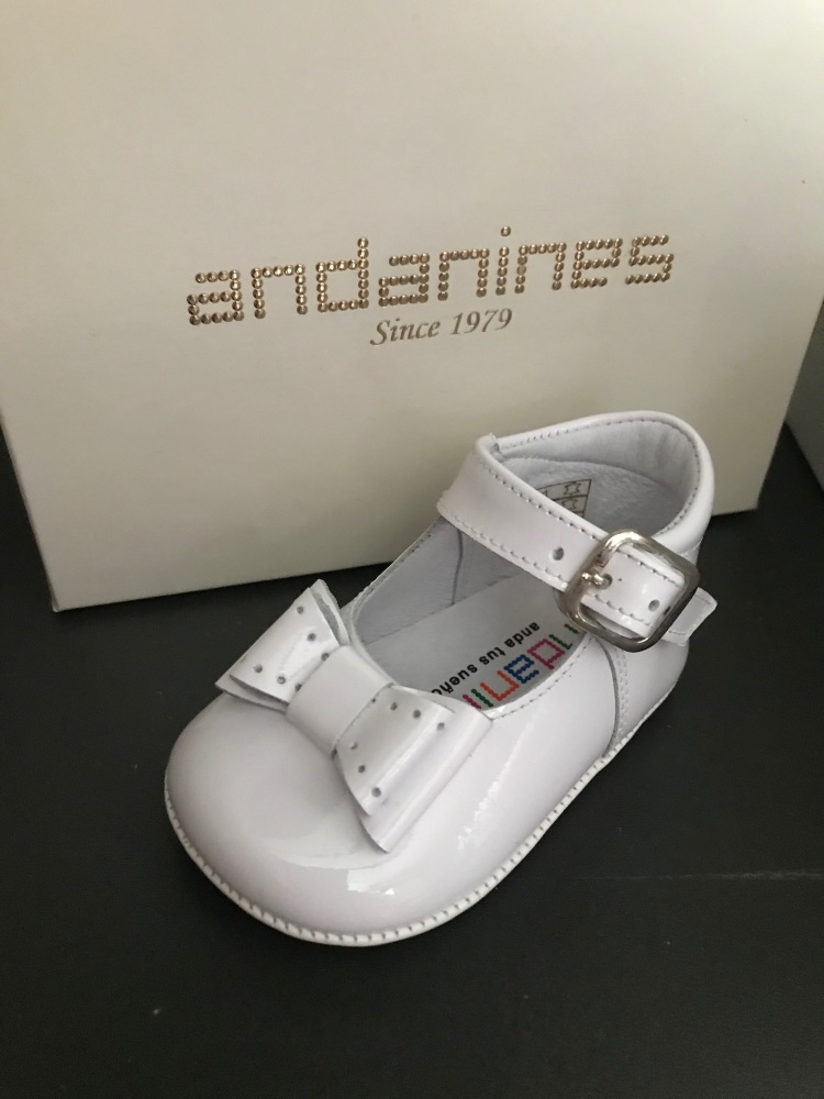  Girls Andanines Soft Sole Shoes - White 182887