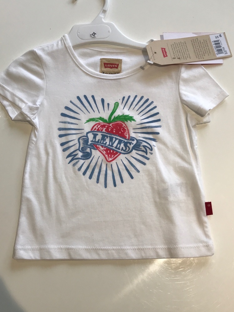 CLEARANCE PRICE Girls Levi’s Tshirt Age 2 years