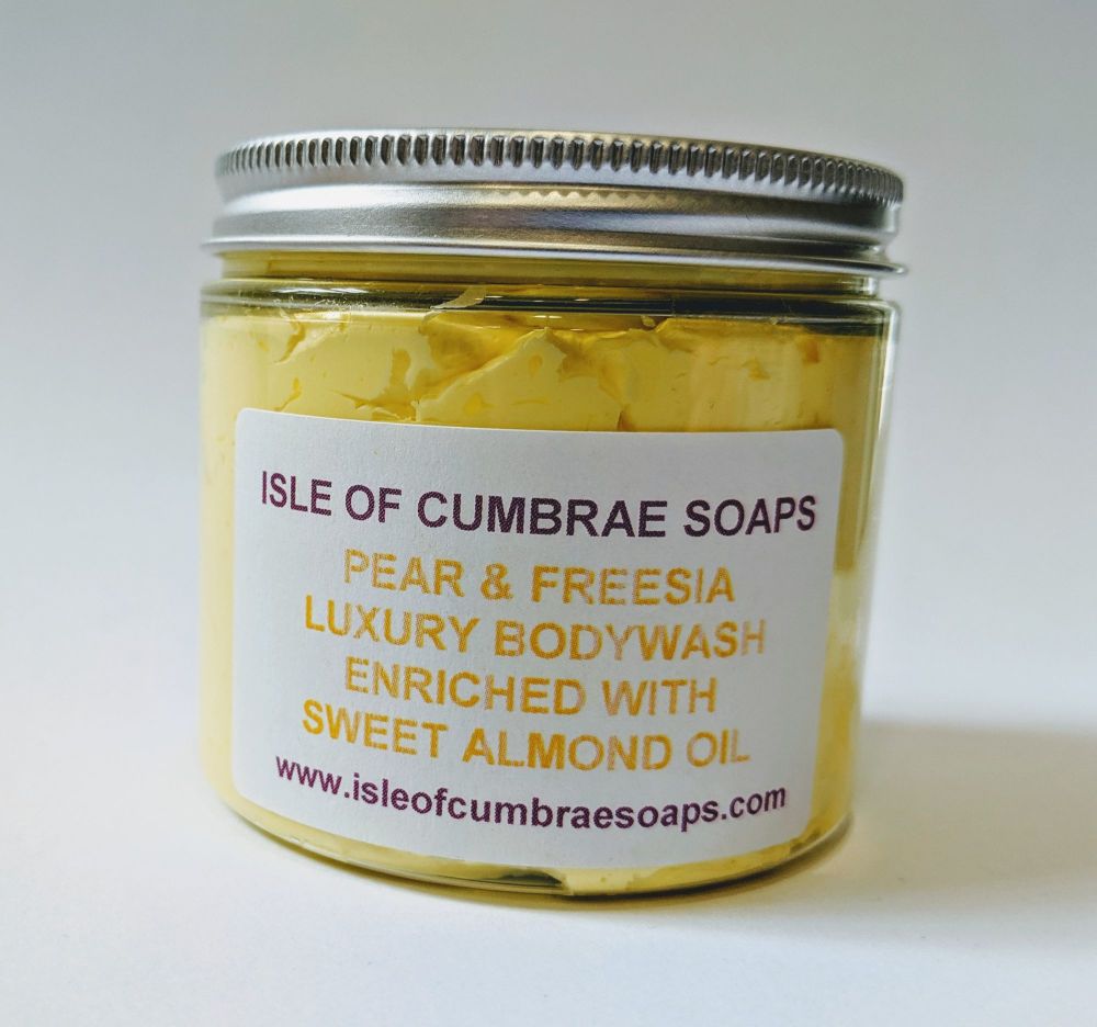 Pear and Freesia Luxury Moisturising Bidywash