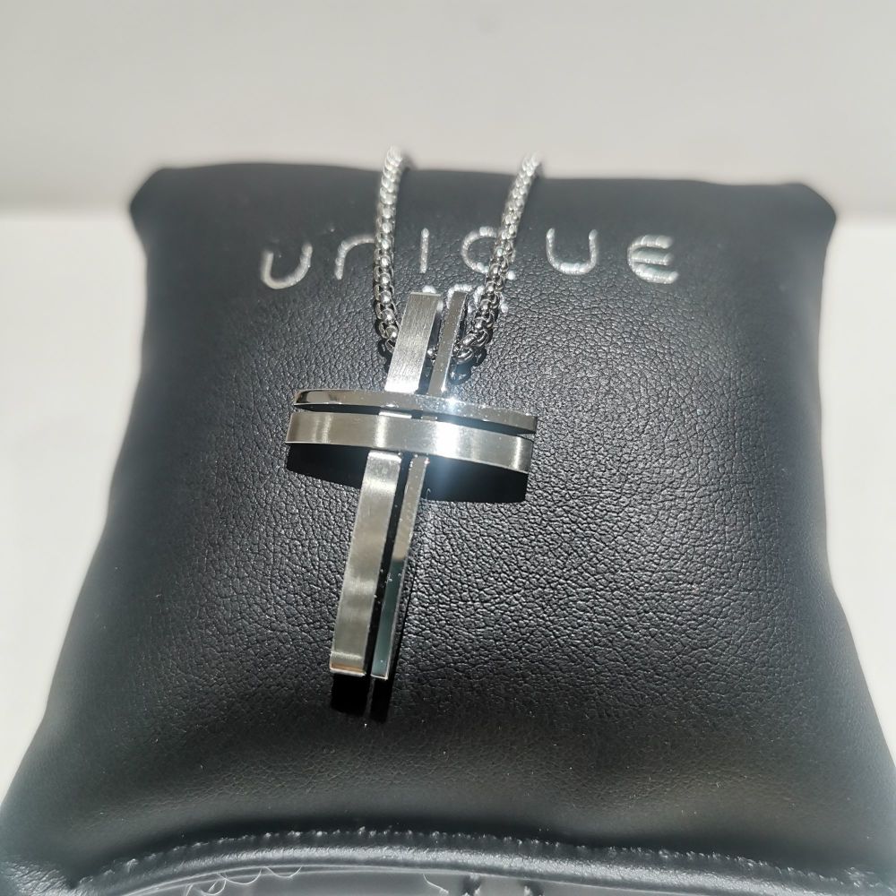 UNIQUE & CO Matte/Polished Stainless Steel Cross and Chain - AN112
