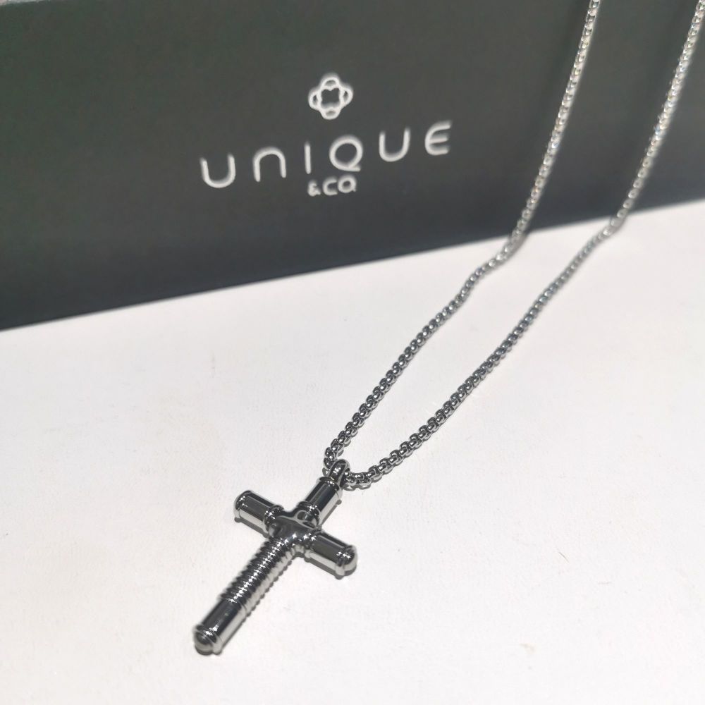 UNIQUE & CO Stainless Steel Cross - AN125