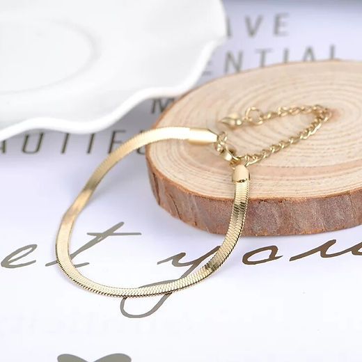 'EVIE' Gold Herringbone Chain Bracelet
