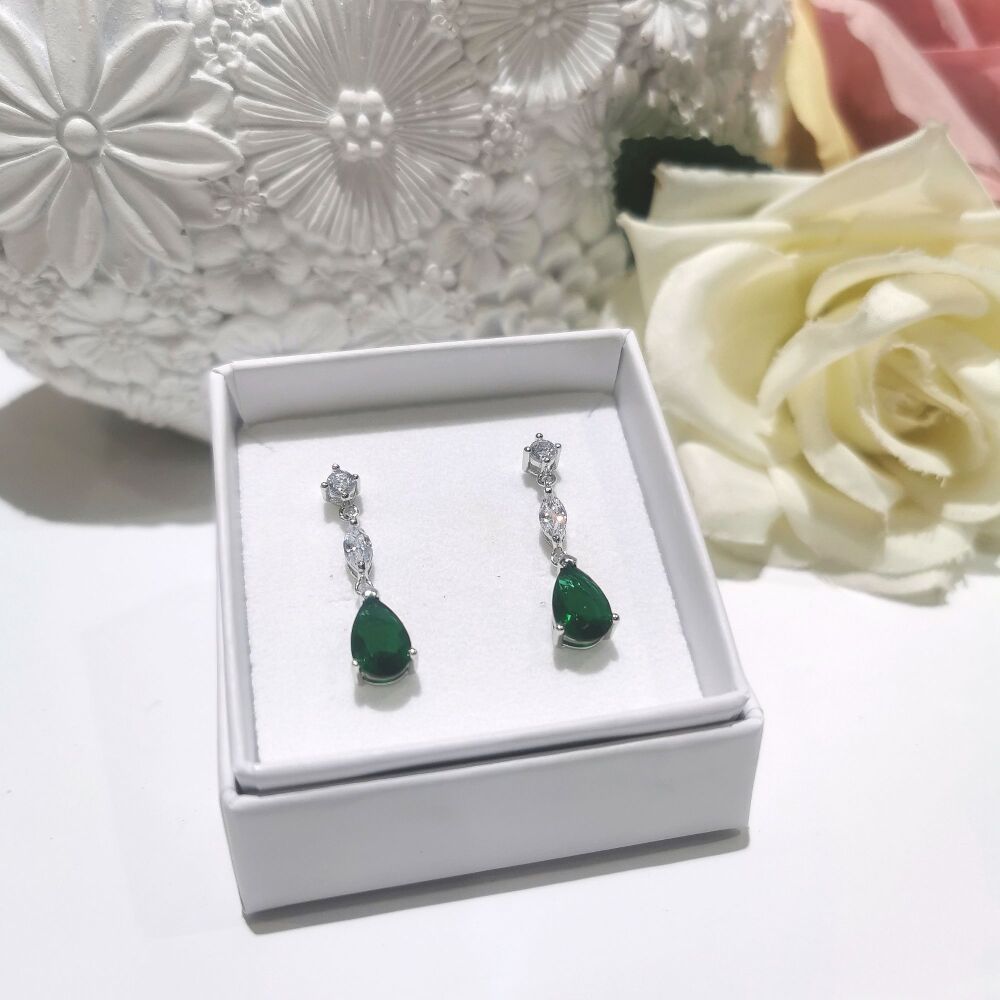 Emerald Green Teardrop Drop Earrings