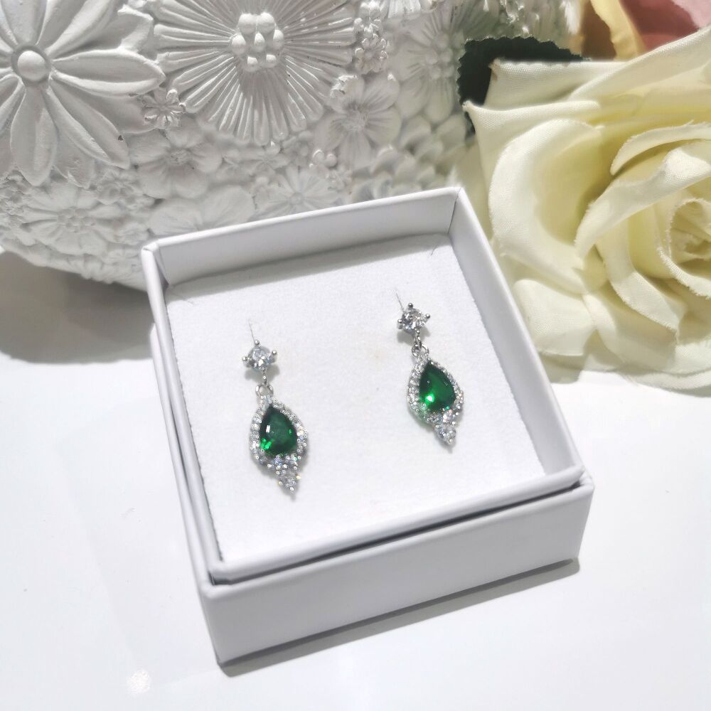 Sterling Silver Emerald Green Drop Earrings