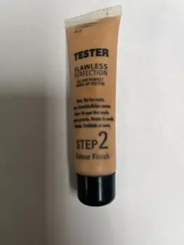 Max Factor Flawless Perfection Mini Foundation - Creamy Ivory