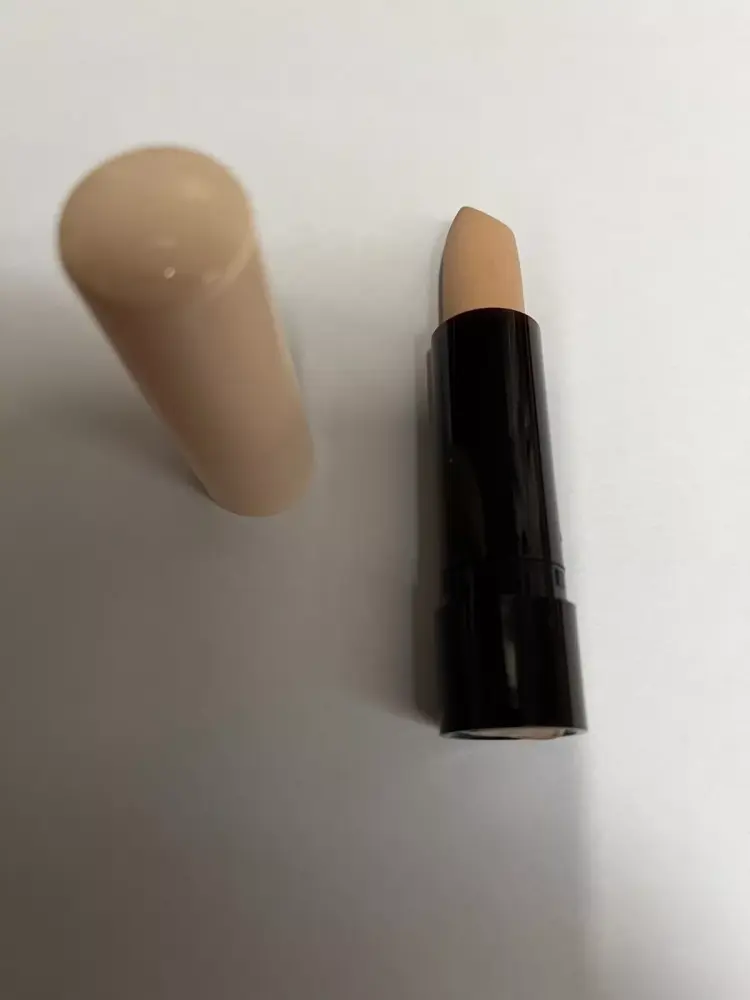 Rimmel Hide The Blemish Concealer - 105 Golden Beige