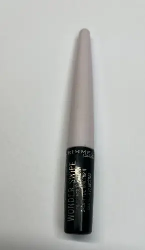 Rimmel Wonder' Swipe 2 In 1 Eye Liner To Shadow - Yassss