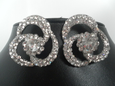 1.25inch Diamante Encrusted Swirl Stud Earrings