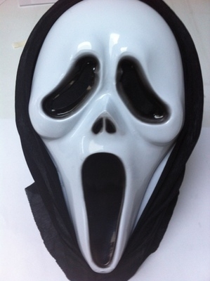   Hooded Scream Halloween / Dressing Up Mask
