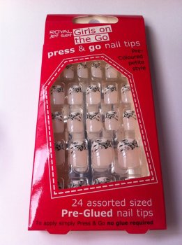 Royal Girls On The Go Press & Go Pre-Glued Nail Tips - Butterfly