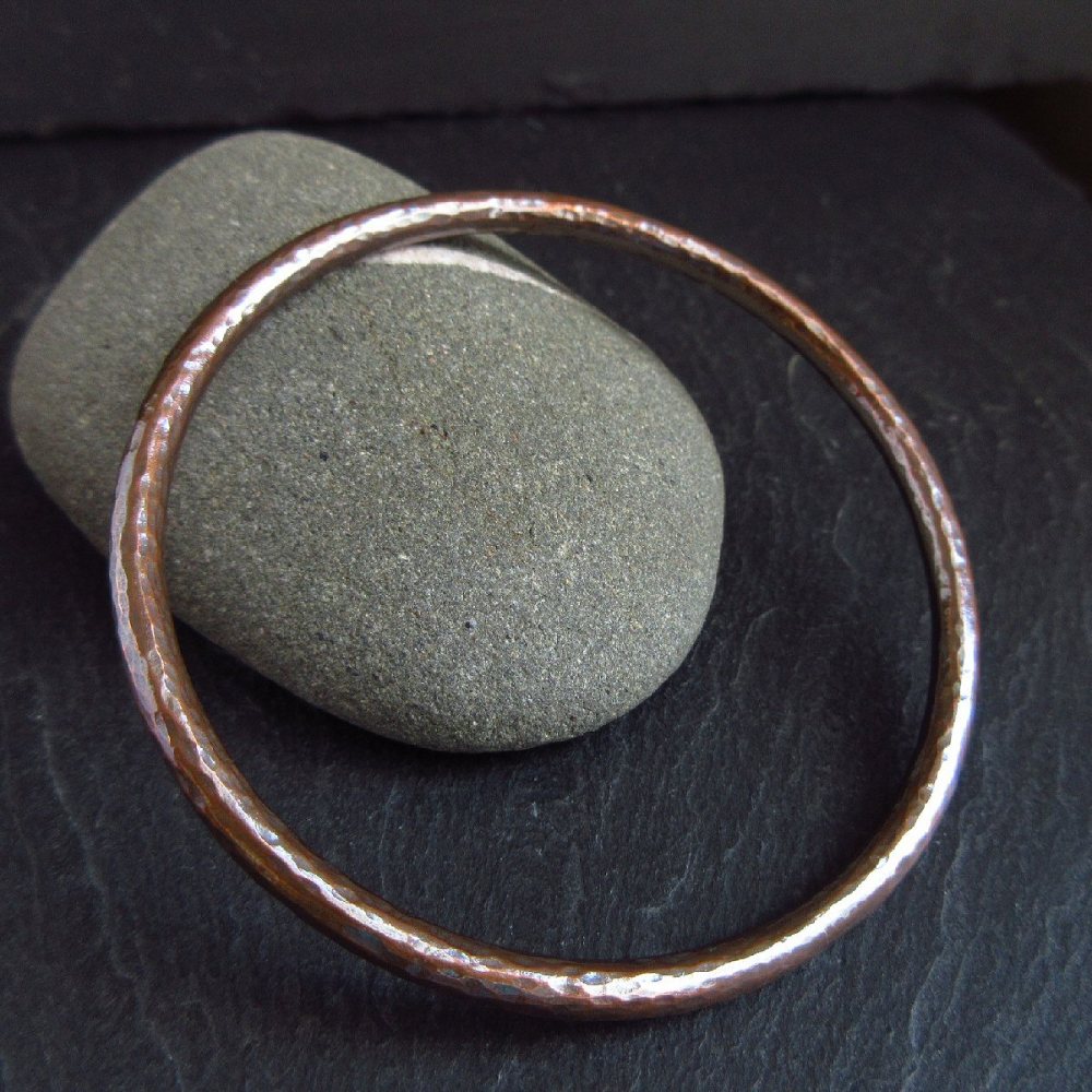 Hammered Texture Round Copper Bangle