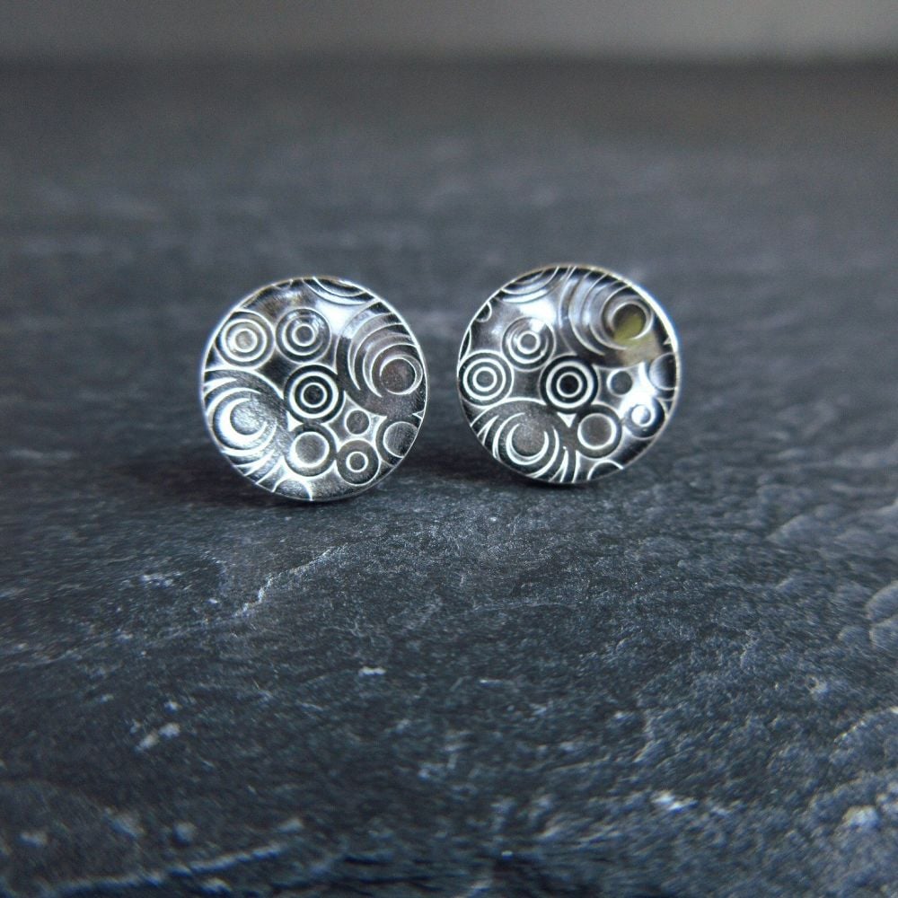 Sterling Silver Stud Earrings with Circles Pattern