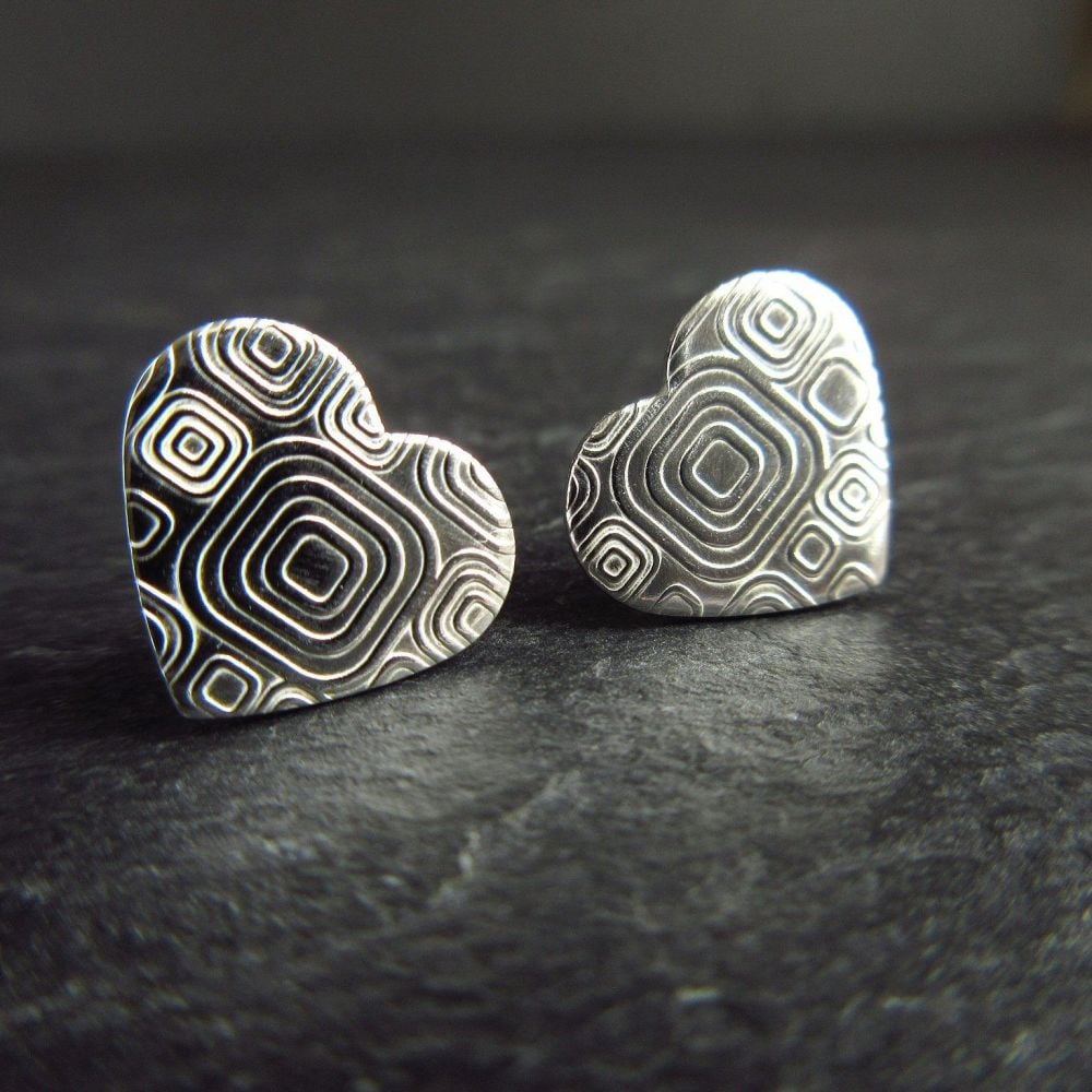 Sterling Silver Stud Earrings with Diamond Pattern 