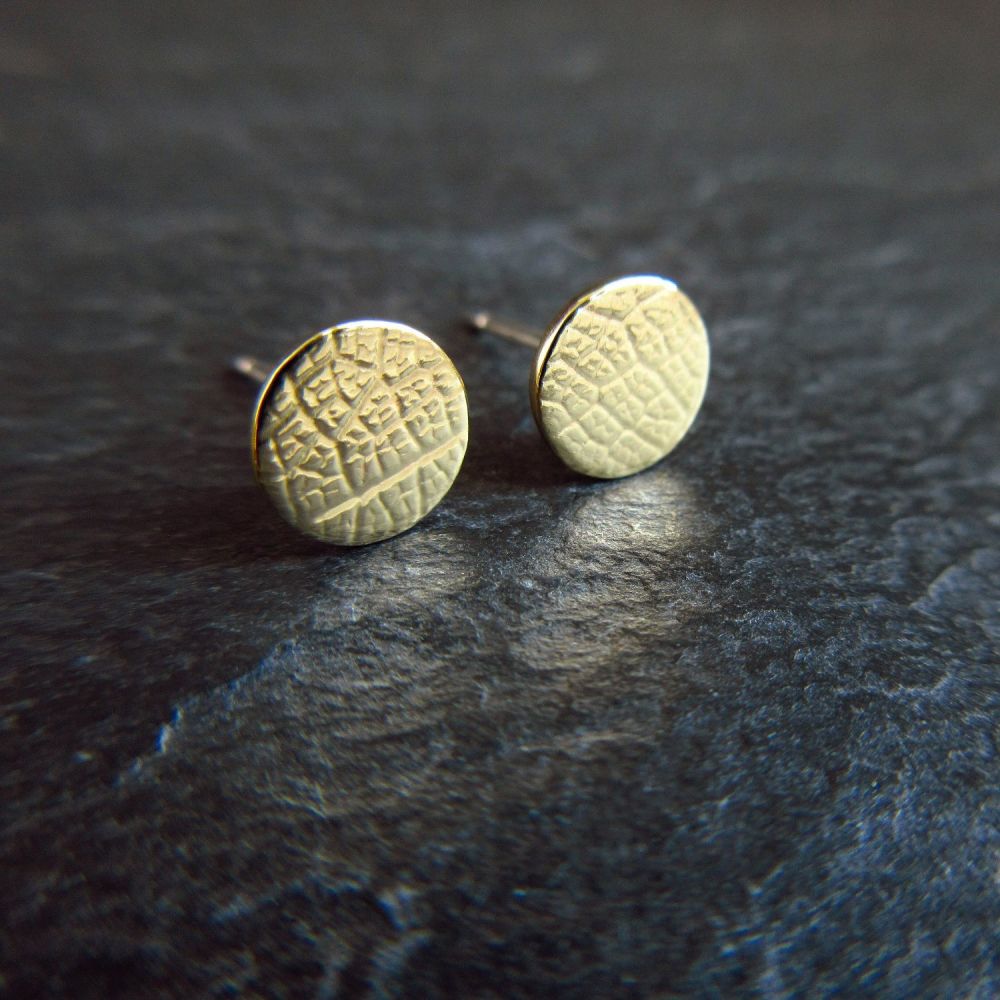 9ct Yellow Gold Stud Earrings with Leaf Vein Pattern