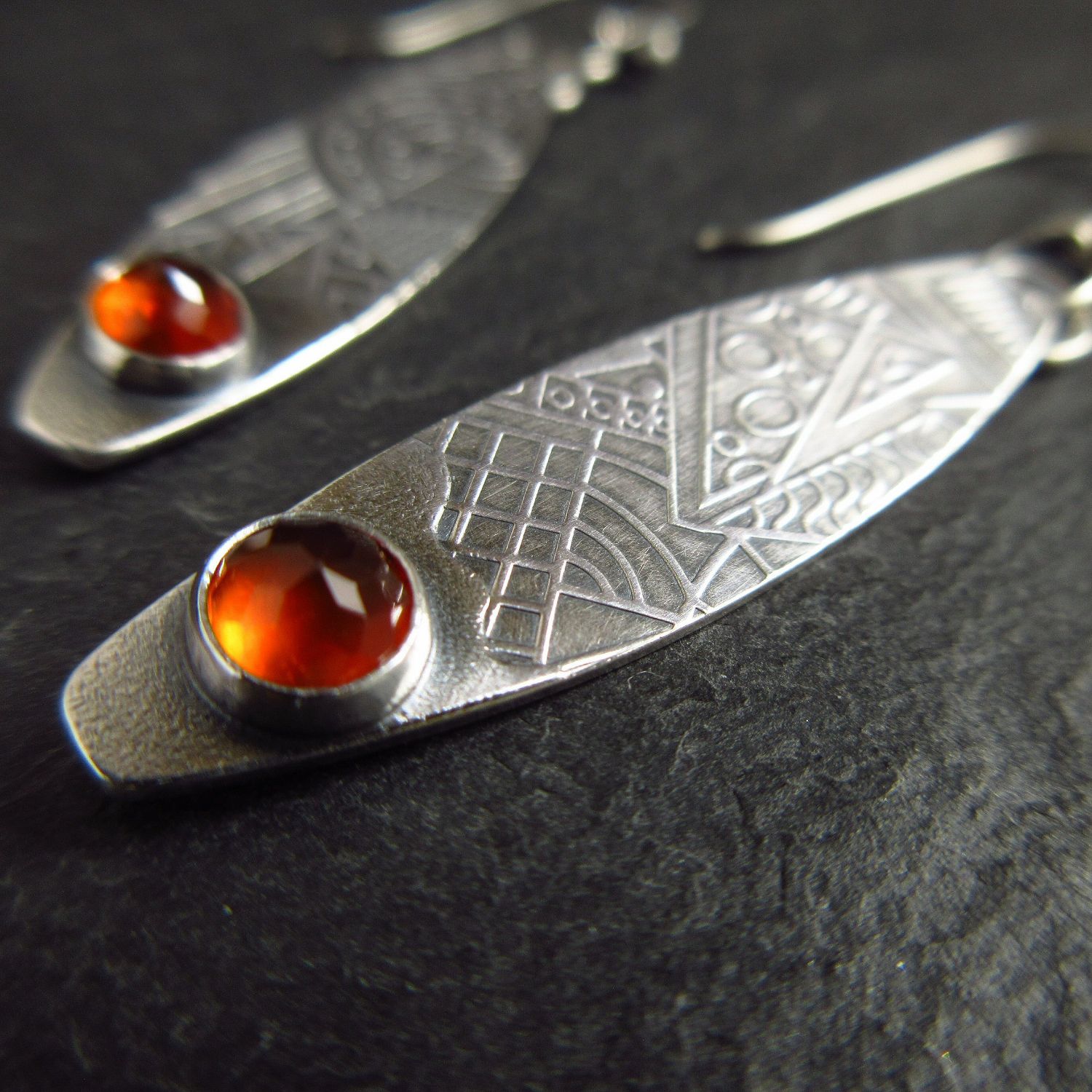 sterling silver earrings with hessian garnet