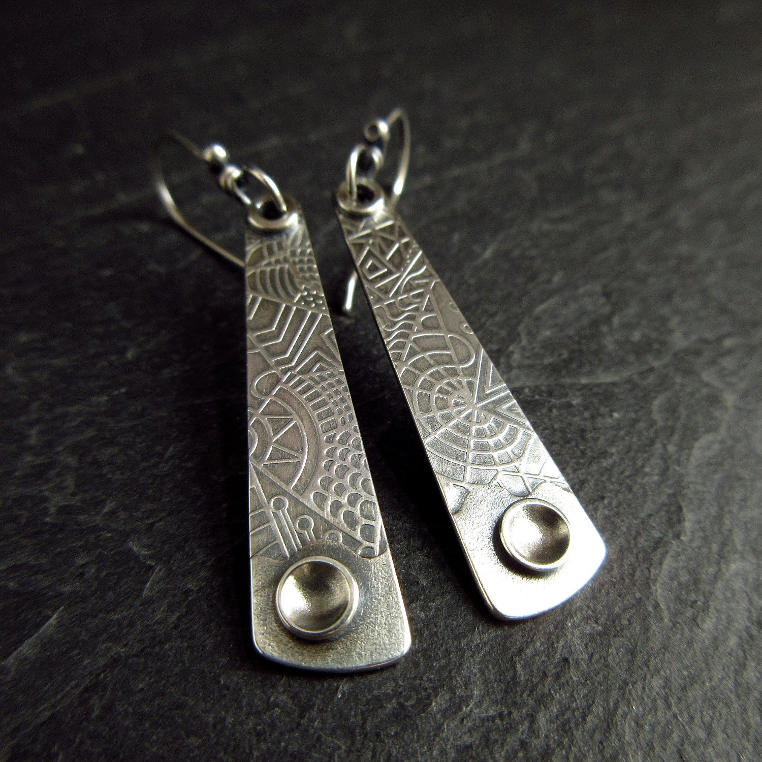 sterling silver earrings with hessian garnet