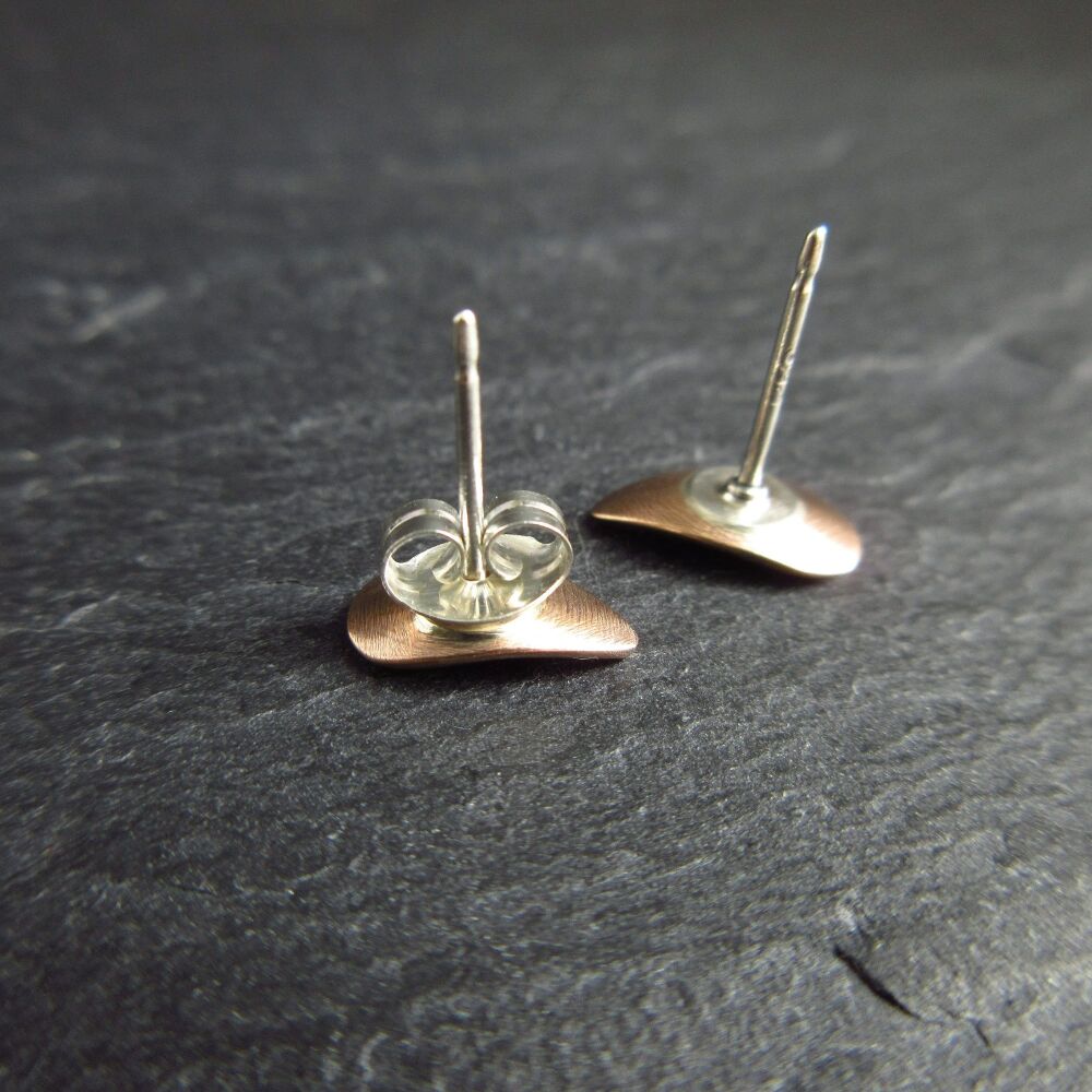 Bronze Teardrop Stud Earrings with Modern Pattern